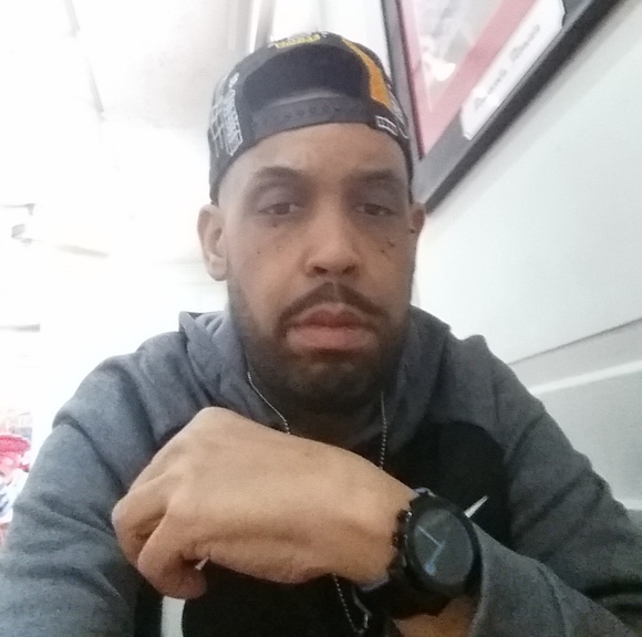 Meet your Posher, Antwon - Picture 1 of 1